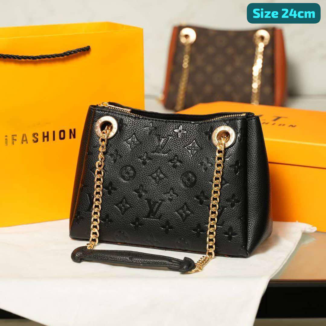 LV

Best quality

With box’s
🎁🎁🎁

110 dhs💓
size 24cm

Zain158
♥️♥️♥️
