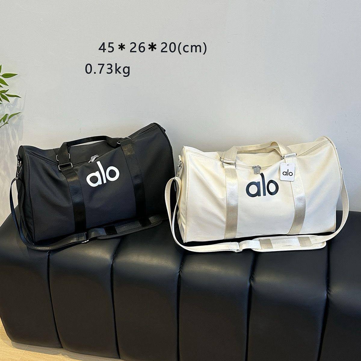 🥇 ALO  Fitness bag

Good quality 

Size : 45 * 26 * 20 cm
80 dhs🇦🇪🇦🇪

Zain115
♥️♥️♥️