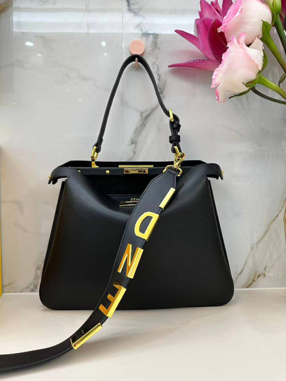 Fendi

130 dhs💓

Zain143
♥️♥️♥️
