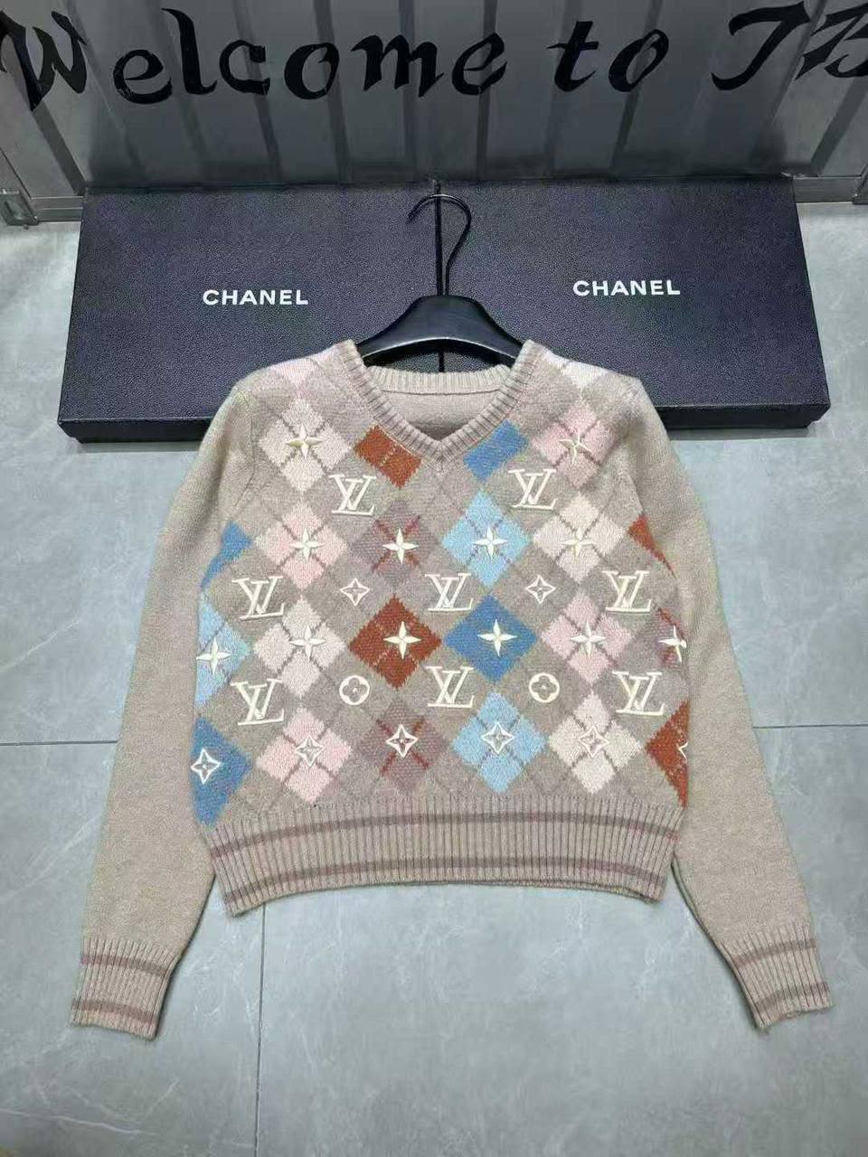 LOUIS VUITTON

Super Master quality

Sizes: S M L XL

350 dhs🇦🇪🇦🇪

Zain308
♥️♥️♥️