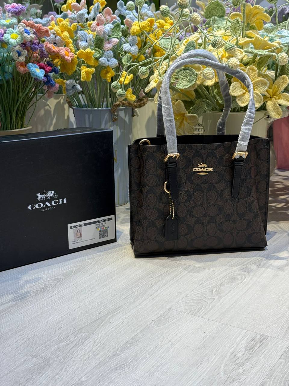 COACH 

3 section 25cm
105 dhs❤️ 

with Box
🎁🎁🎁

Zain44
♥️♥️♥️