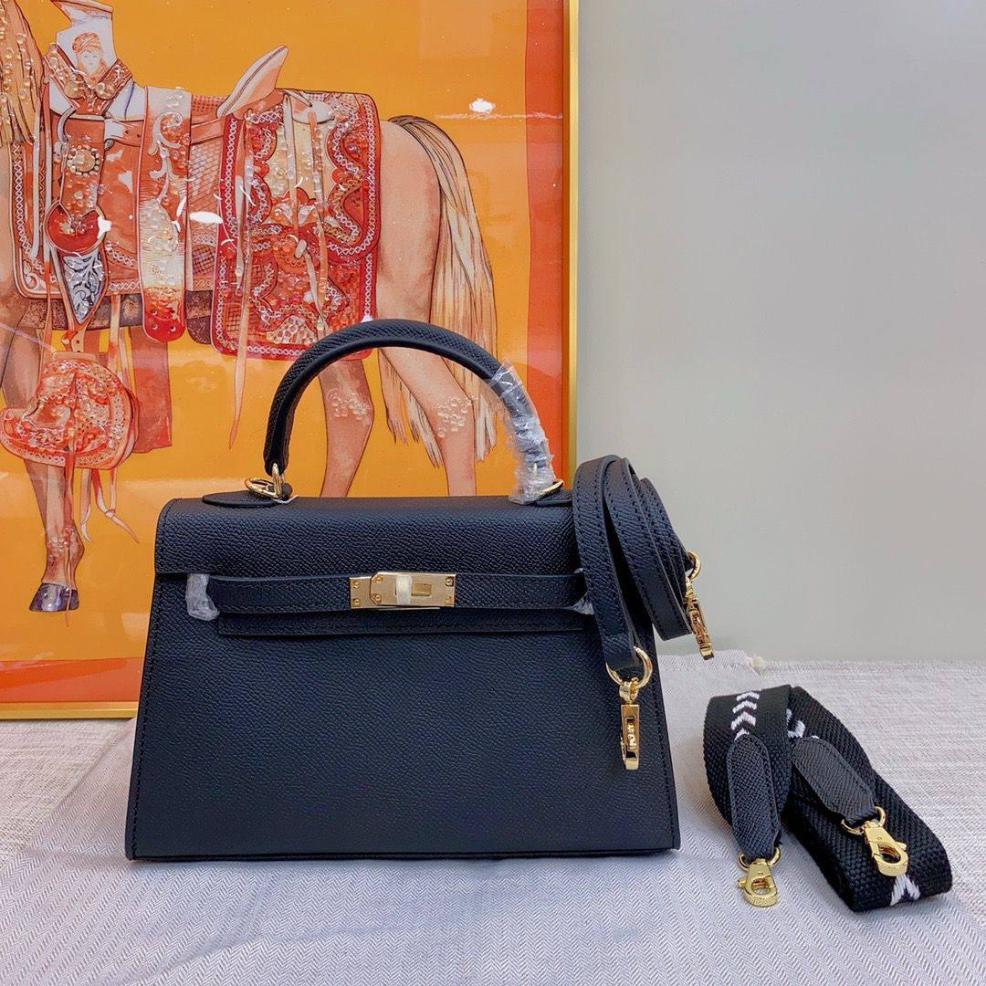 Hermes 
Master 👌
280 dhs❣️
#22cm🥰🥰

Zain228
♥️♥️♥️