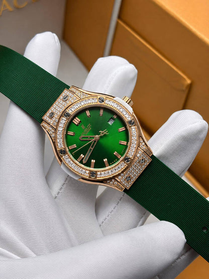 Hublot watch for ladies good quality 
220 dhs✅

Zain59
♥️♥️♥️