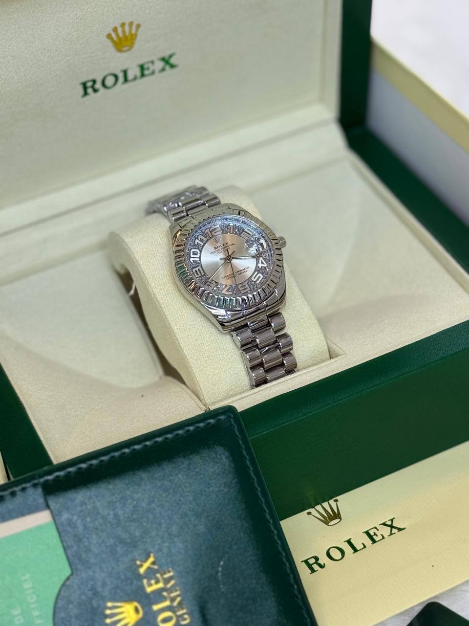 ROLEX 🆕 LADIES 
GOOD QUALITY 💯
60 dhs🪙💕

Zain133
♥️♥️♥️