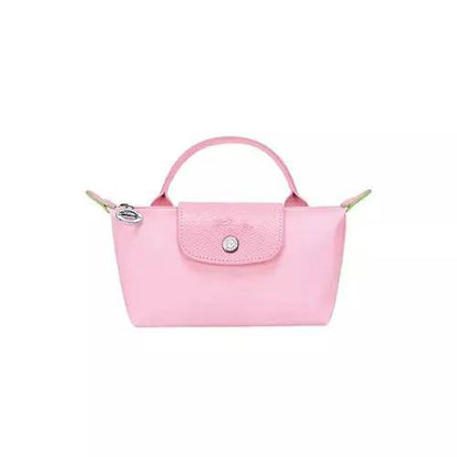 Longchamp

45 dhs🪙🌨️

size 20cm

Zain213
♥️♥️♥️