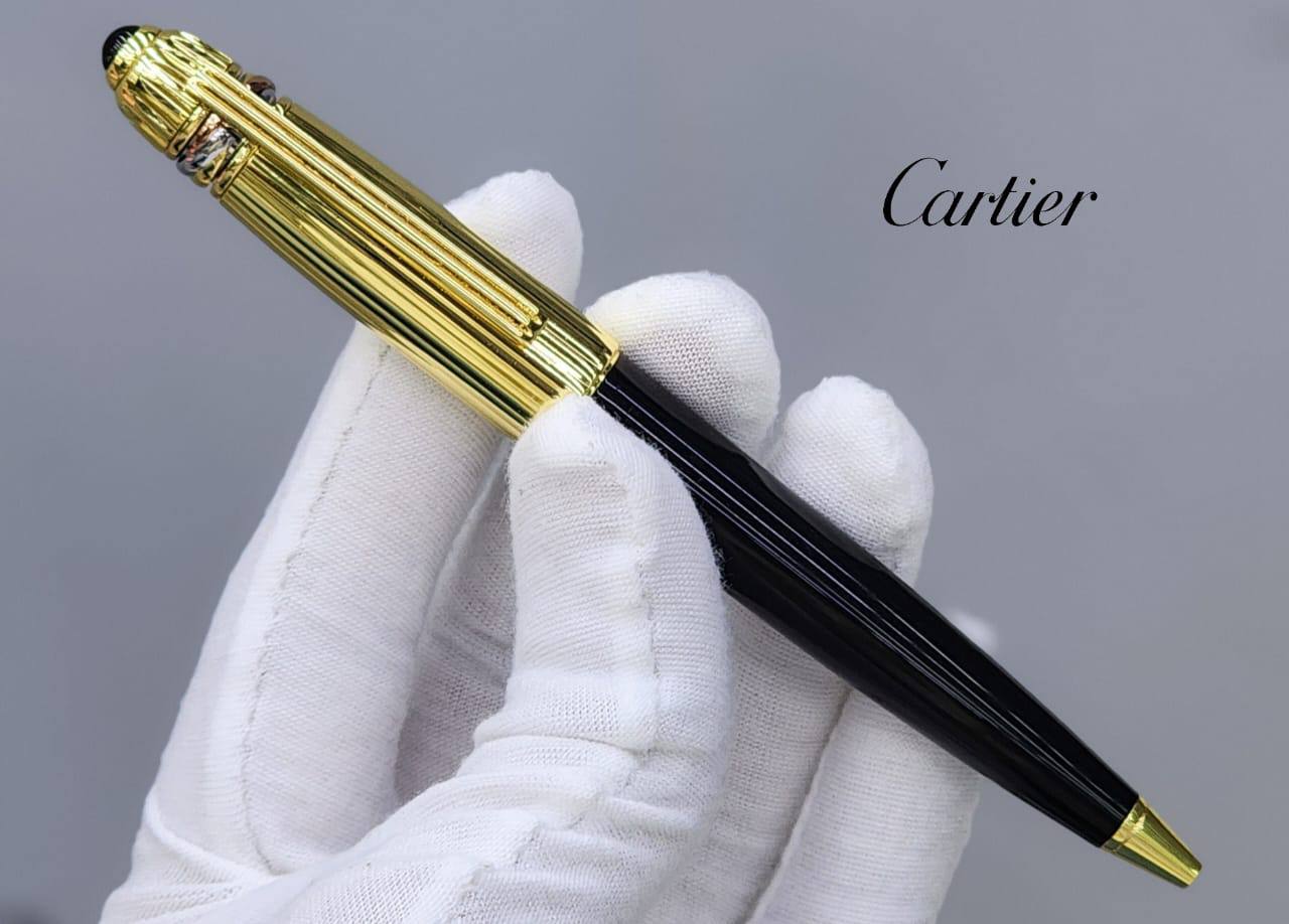 Cartier pen good quality 

with good quality box 
🎁🎁🎁

75 dhs🪙🌨️

Zain59
♥️♥️♥️