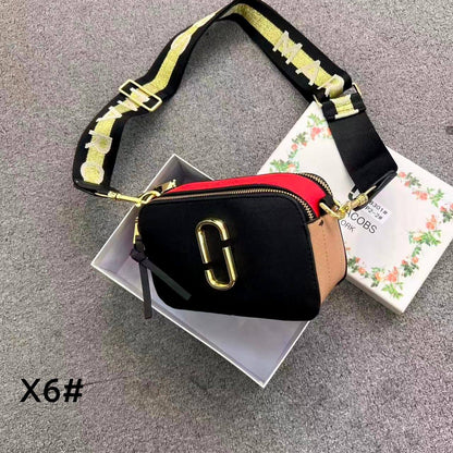 Marc Jacobs
85 dhs💓
with box

Zain26
♥️♥️♥️