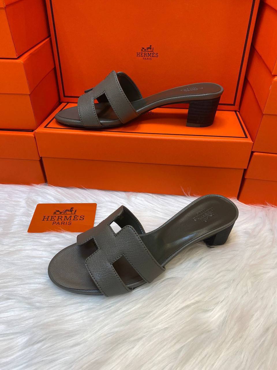 Hermes  
Size 36 To 41
100 dhs✅

Zain120
♥️♥️♥️