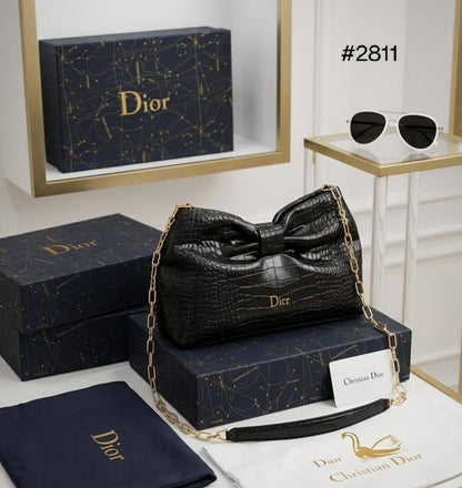 DiOR ʙᴏᴡ ʙᴀɢ
ʟᴀᴍʙsᴋɪɴ ʟᴇᴀᴛʜᴇʀ ᴍᴀᴛᴇʀɪᴀʟ
ɢᴏʟᴅ ᴄʜᴀɪɴ ʜᴀʀᴅᴡᴀʀᴇ
sɪᴢᴇ: 25 cm
ᴡɪᴛʜ BOX
🎁🎁🎁

95 dhs✅

Zain31
♥️♥️♥️