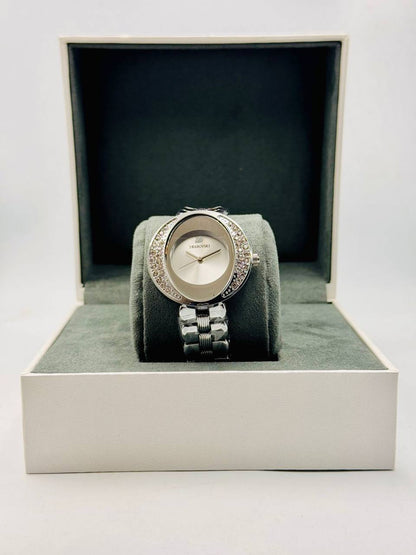 Swarovski ladies
55 dhs🪙💕

Zain08
♥️♥️♥️