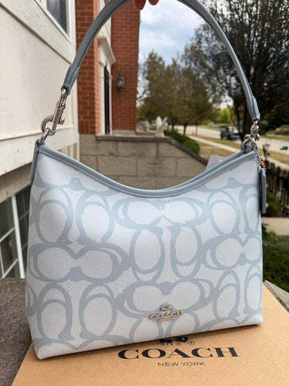 Coach Master
🌹😍30cm 
220 dhs❤️

Zain248
♥️♥️♥️