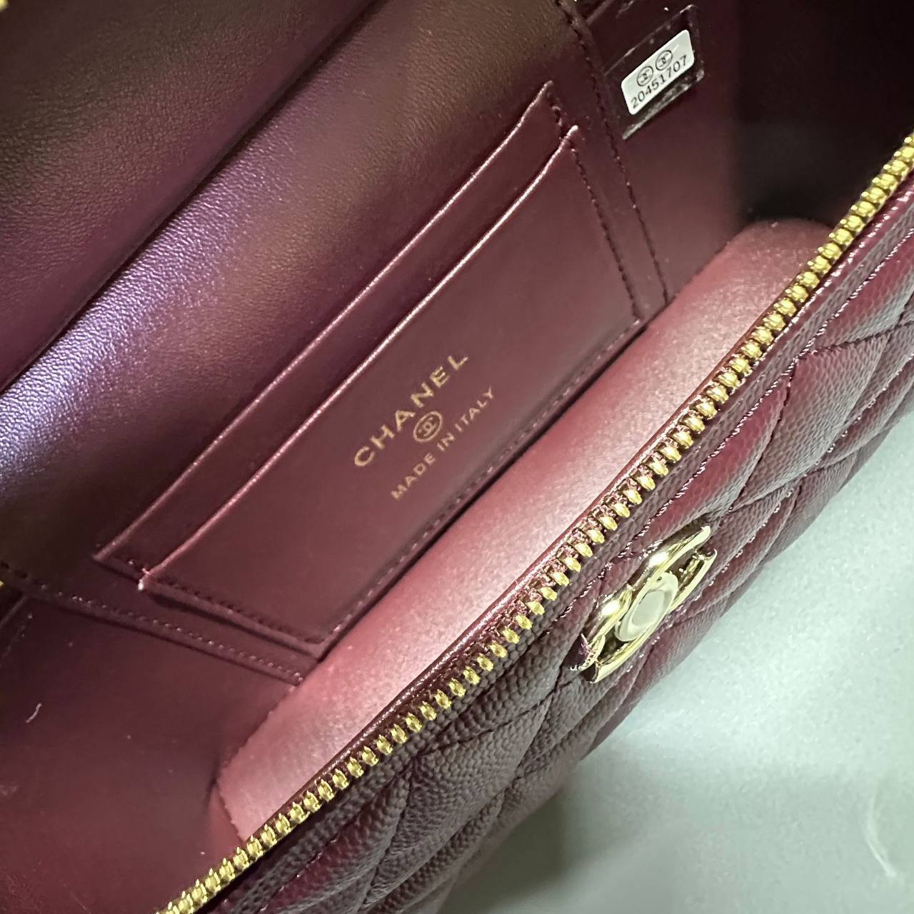 CHANEL 

COPY ONE 

WITH DOUBLE BOX 🎁

210 dhs✅

Zain295
♥️♥️♥️