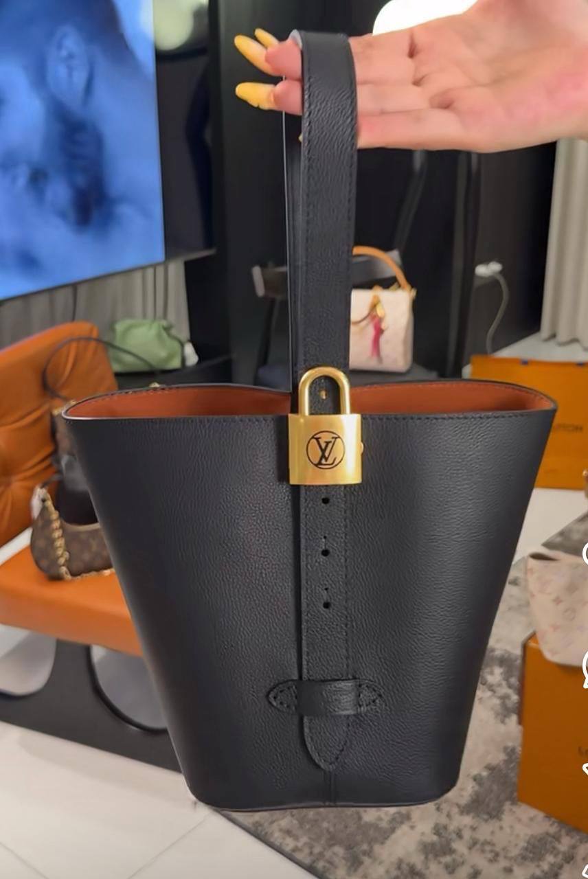 LV
Master +++
250 dhs🪙

Zain192
♥️♥️♥️