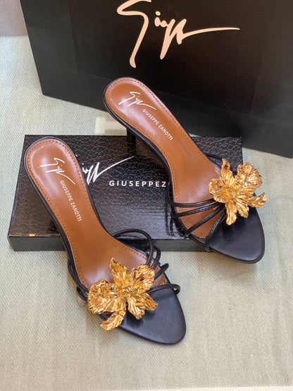 Giuseppe Zanotti  
Size 36-41
Master quality 😍 
180 dhs✅

Zain88
♥️♥️♥️