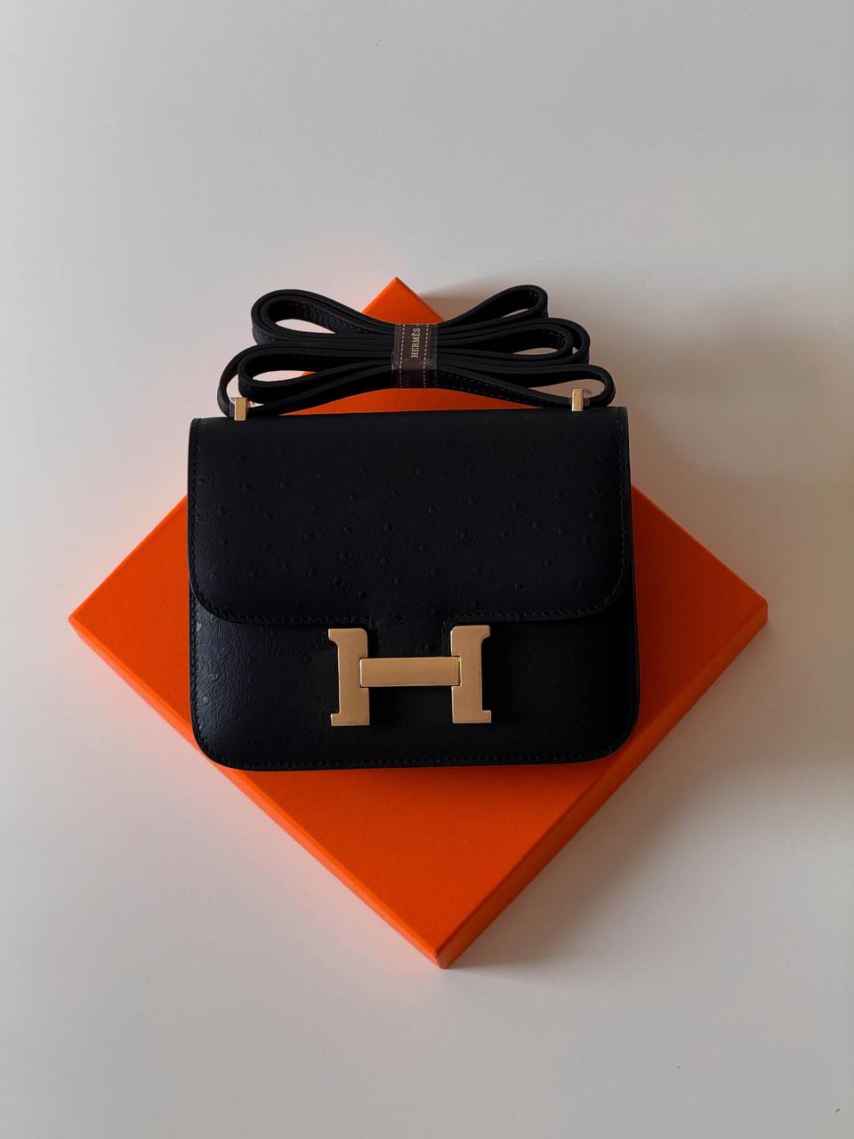 Hermes constance ostrich 18cm💕master quality😍

with box❤️ 
🎁🎁🎁

340 dhs🪙🌨️

Zain51
♥️♥️♥️