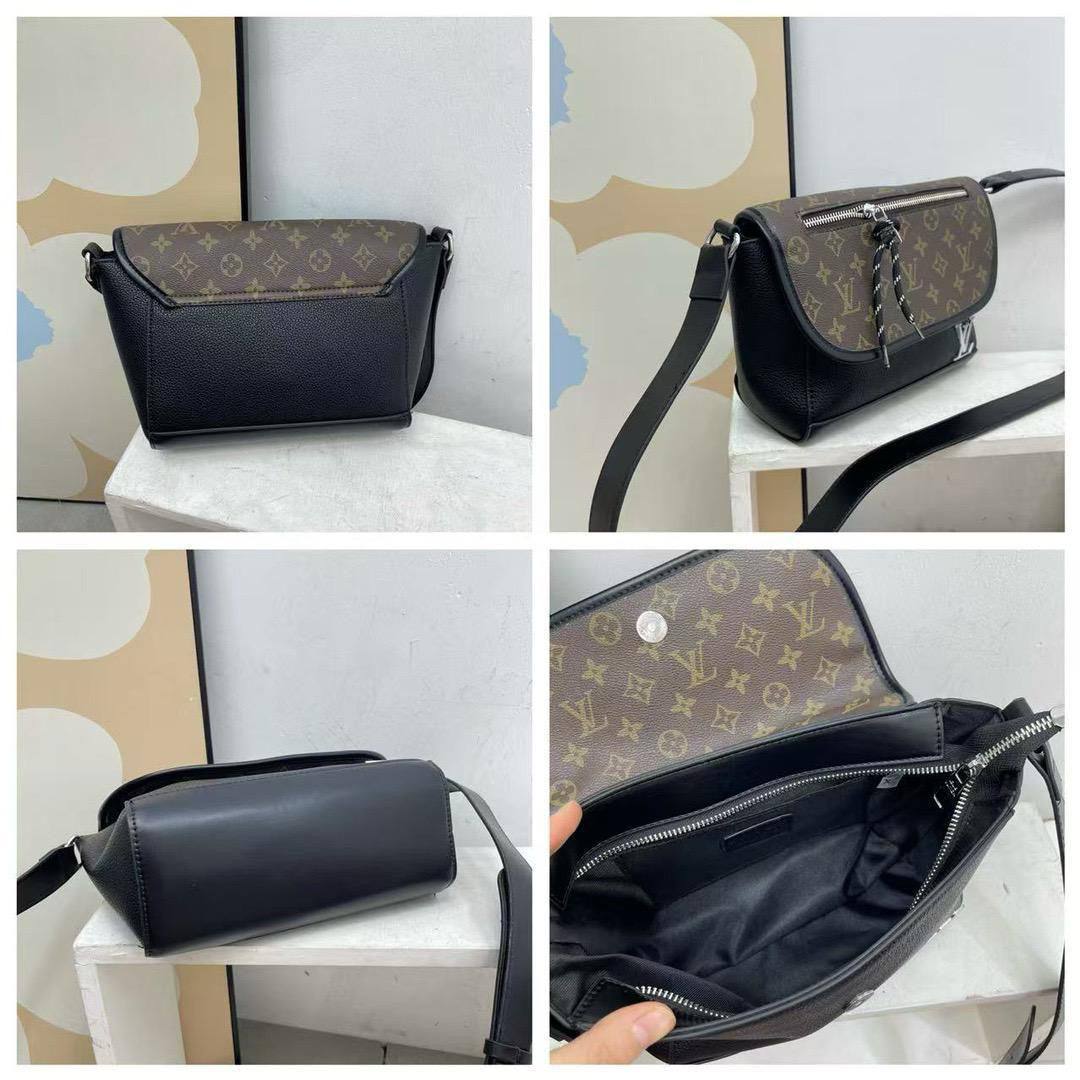 LV
28.5*18*10cm
75 dhs🪙🌨️

Zain17
♥️♥️♥️