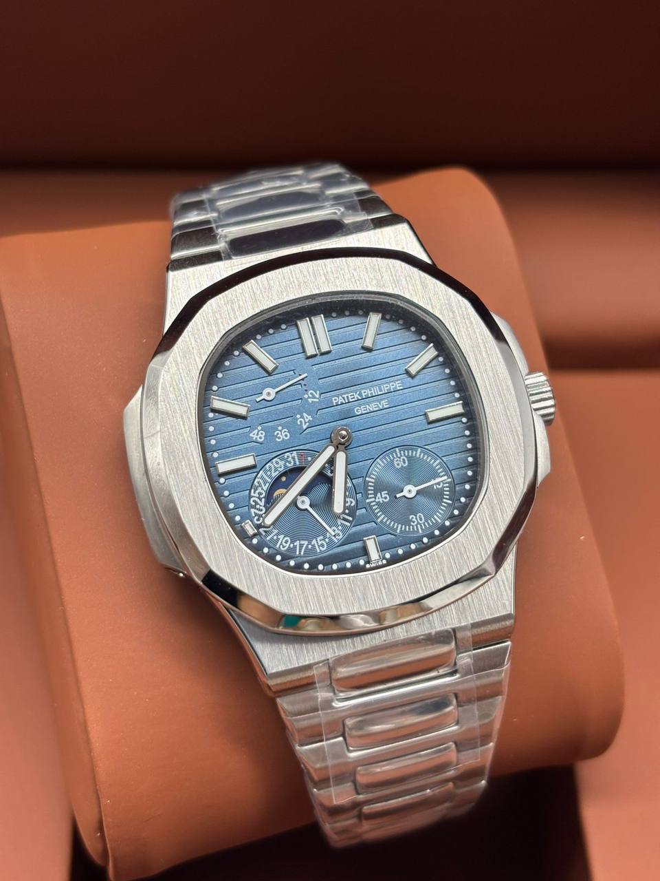 Patek Philippe
Master
400 dhs🪙💚

Zain264
♥️♥️♥️