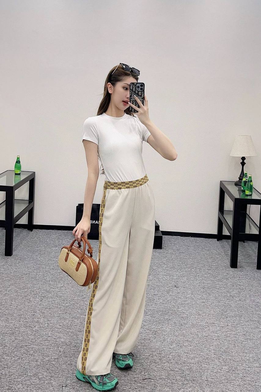 *New collections      
160 dhs🪙💕
*good  quality  ✅
*Sizes:S M L 
*AVAILABLE NOW*

Zain231
♥️♥️♥️