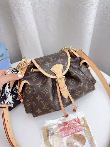 LV
Master
Good Quality 
260 dhs✅

Zain131
♥️♥️♥️