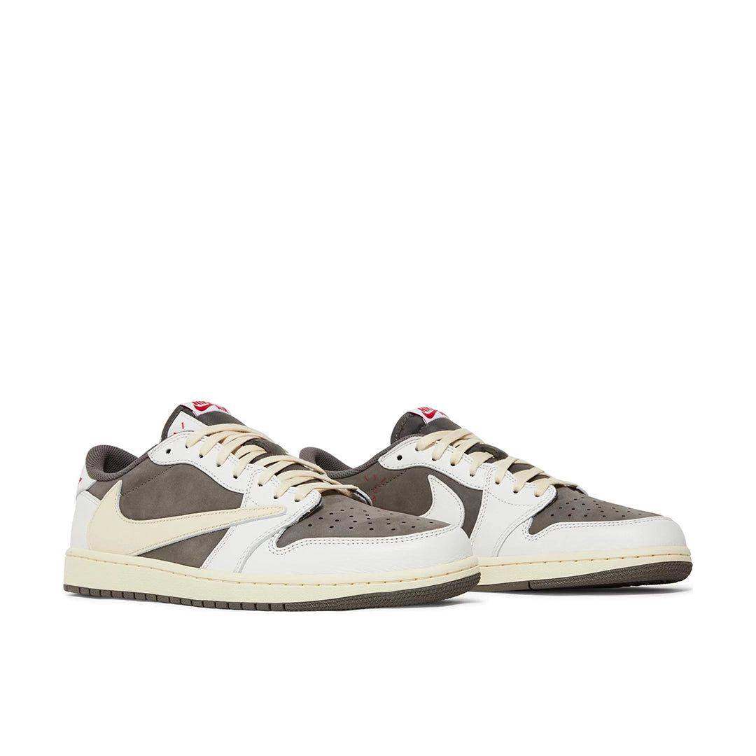 JORDAN 1 RETRO LOW OG SP TRAVIS SCOTT REVERSE MOCHA
36-45 AVAILABLE 🤩
230 dhs🗽

Zain242
♥️♥️♥️