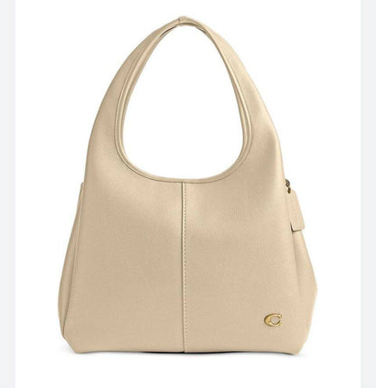 Coach

110 dhs❣️

with box
🎁🎁🎁

Zain177
♥️♥️♥️