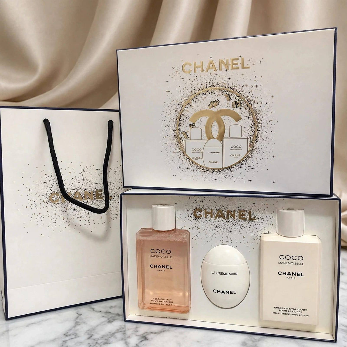 Chanel
Box

85 dhs🇦🇪🇦🇪

Zain64
♥️♥️♥️