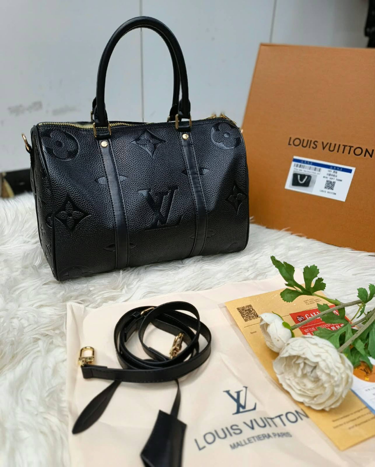 AVAILABLE 
SPEEDY 
LV

WITH BOX 
100 dhs🇦🇪🇦🇪
HIGH QUALITY 

Zain169
♥️♥️♥️