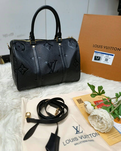 AVAILABLE 
SPEEDY 
LV

WITH BOX 
100 dhs🇦🇪🇦🇪
HIGH QUALITY 

Zain169
♥️♥️♥️