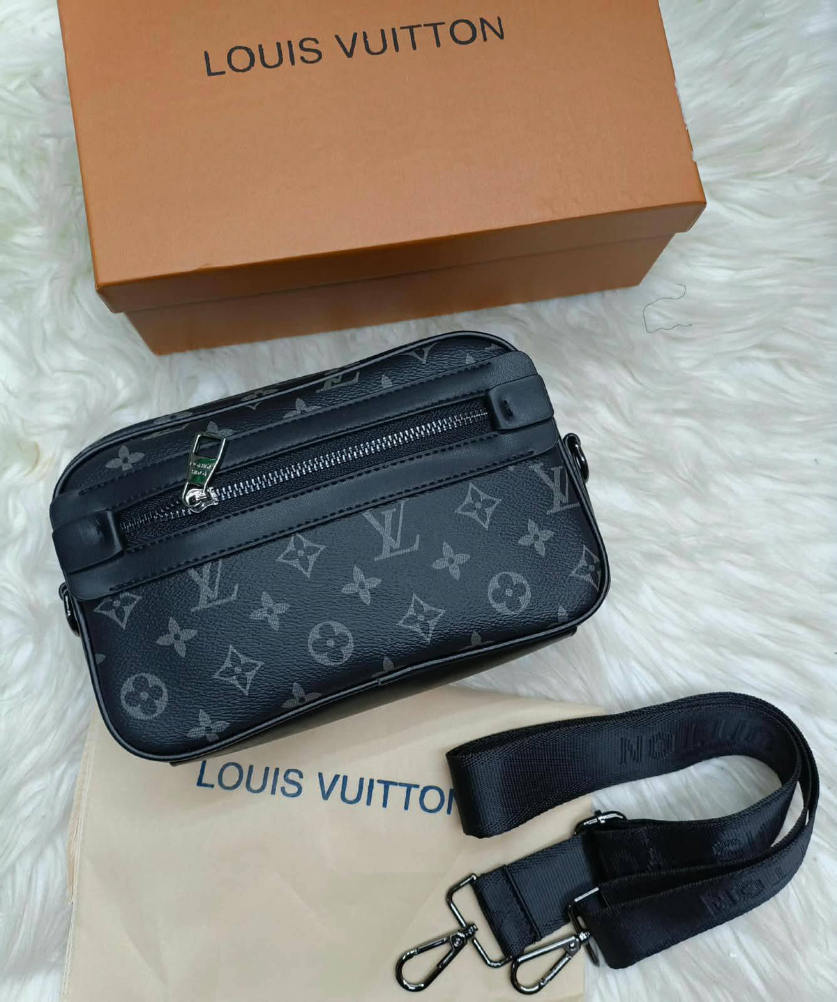 Men bags

Dior
Lv

AVAILABLE MANS SIDE BAGS WITH BOX 🎁 

100 dhs🇦🇪🇦🇪🇦🇪
GOOD QUALITY 🎁

Zain169
♥️♥️♥️