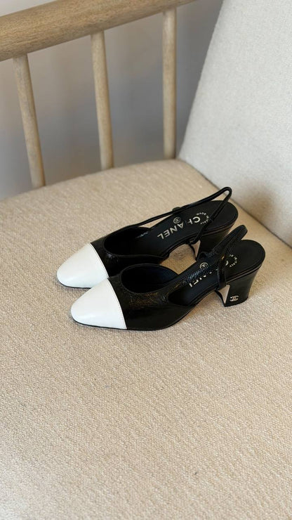 CHANEL

QUALITY: SUPER MASTER 

SIZE:36TO 42
430 dhs🇦🇪🇦🇪

Zain319
♥️♥️♥️