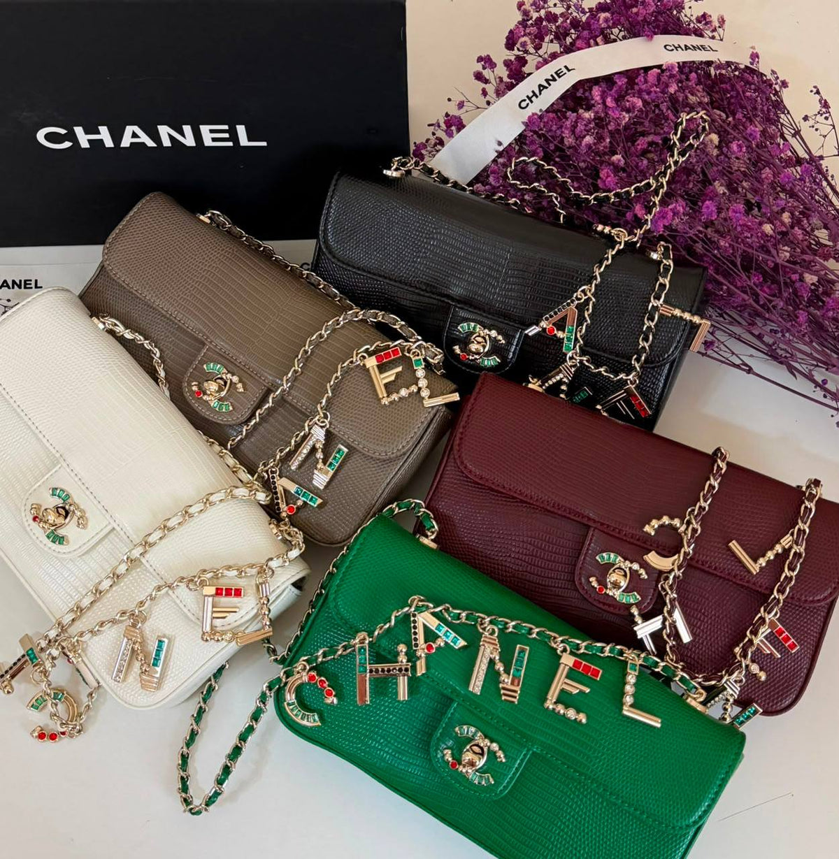 Chanel

240 dhs

Zain134
♥️♥️♥️