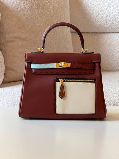 Hermes 

kelly 25cm💕

master quality

with box

610 DHS🇦🇪🇦🇪🇦🇪

Zain52
♥️♥️♥️