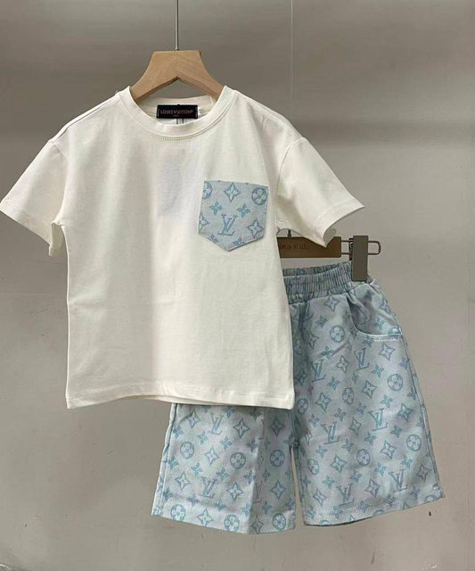 LV - Gucci
3-6m to 10y 
140 dhs💓

Zain151
♥️♥️♥️