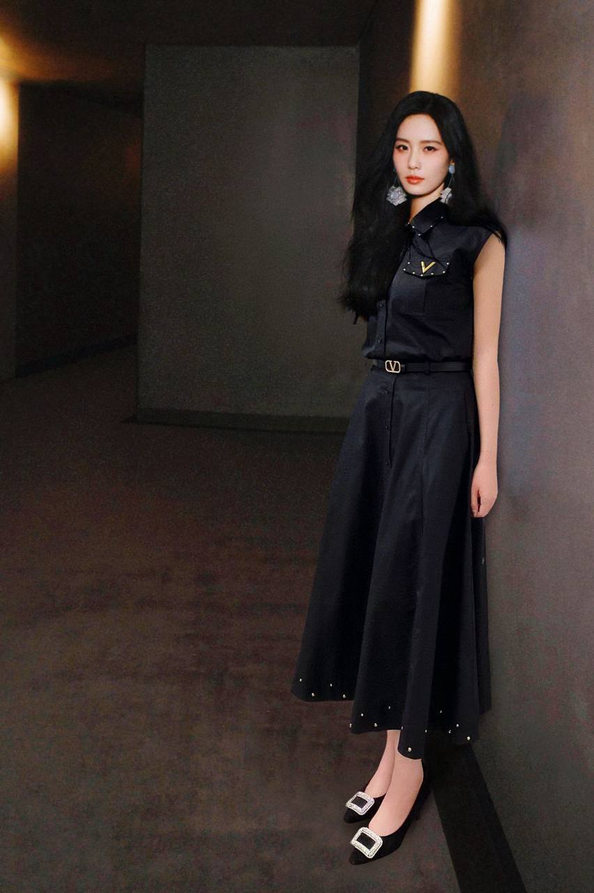 *New collections    
220 dhs🪙
*good  quality  ✅
*Sizes:S M L * 
*AVAILABLE NOW*

Zain231
♥️♥️♥️