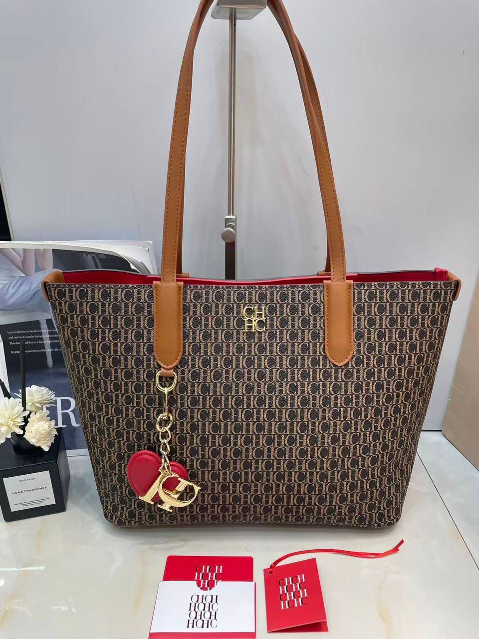 Ch 
size: 31×26cm 
115 dhs❤️

Zain114
♥️♥️♥️