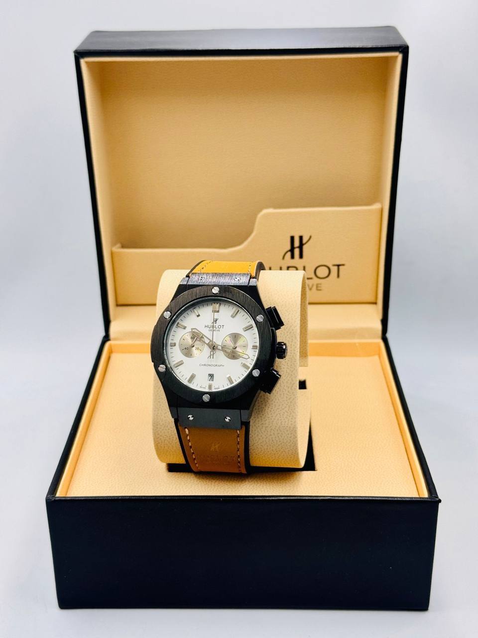 Hublot Men
*New Arrival*🔥
85 dhs✅

Zain08
♥️♥️♥️