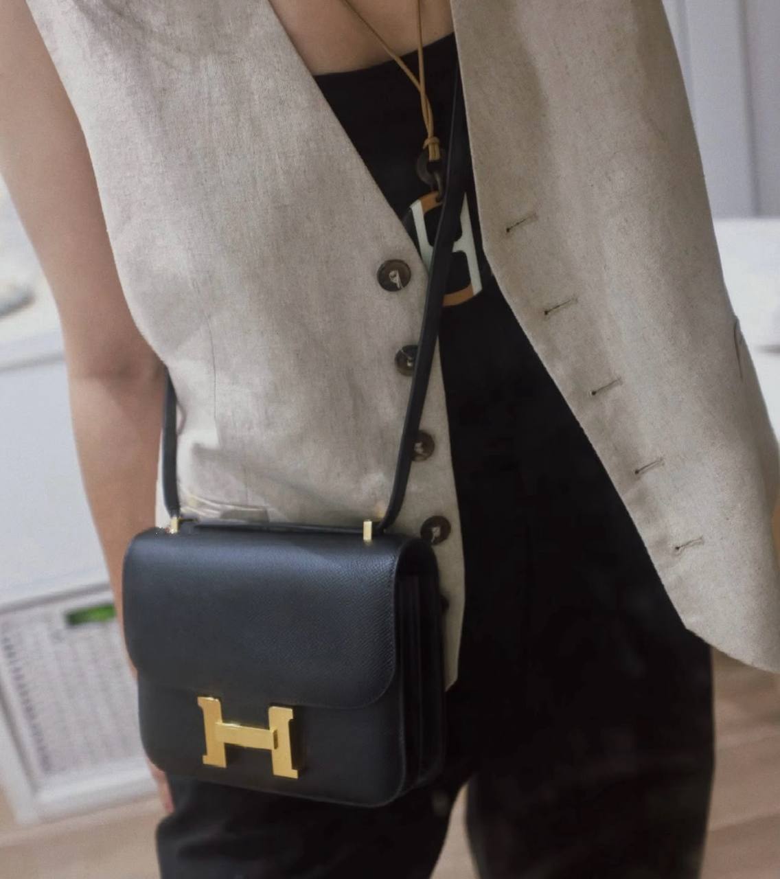 HERMES 
GOOD QUALITY 
WITH BOX 
110 dhs🇦🇪🇦🇪
19 CM

Zain295
♥️♥️♥️