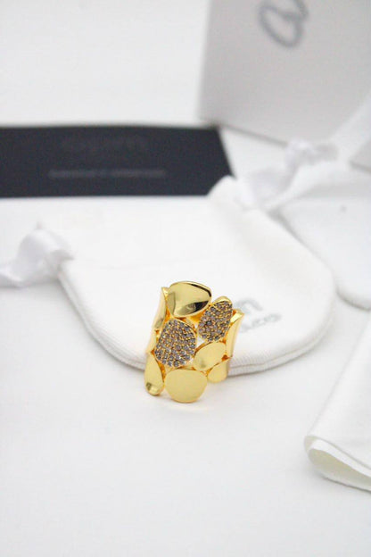 Apm earring

85 dhs

Zain122
♥️♥️♥️