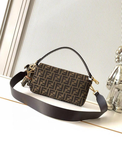 Fendi
Super Master 💓💓
For Price 👇 WhatsApp✅
0568585901 
0507557372
0552275751 Owner Zain 👌

Zain334
♥️♥️♥️