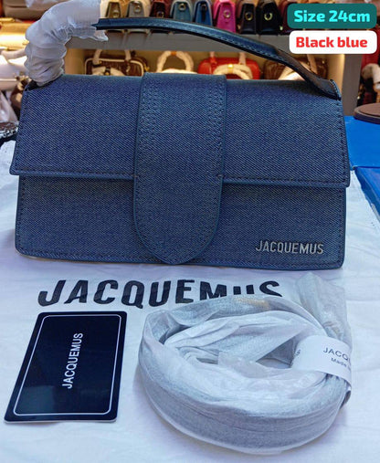 Jacquemus
Good quality 
with box 
105 dhs✅

Zain186
♥️♥️♥️