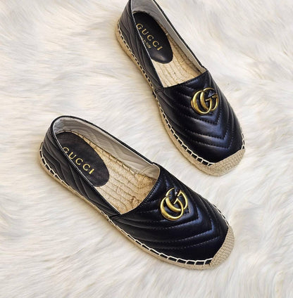 GUCCI 
280 dhs✅
*SIZE  36   TO   42*

Zain224
♥️♥️♥️