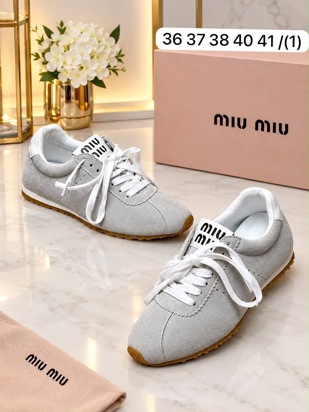 MIUMIU
         
𝐆𝐨𝐨𝐝/𝐡𝐢𝐠𝐡 𝐪𝐮𝐚𝐥𝐢𝐭𝐲 💯
𝐒𝐢𝐳𝐞 mention in the picture 
130 dhs🇦🇪🇦🇪

Zain86
♥️♥️♥️
