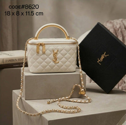 YSL - ʏᴠᴇs sᴀɪɴᴛ ʟᴀᴜʀᴇɴᴛ
ᴛᴏᴘ ʜᴀɴᴅʟᴇ ᴠᴀɴɪᴛʏ ʙᴀɢ
ᴄᴀʟғsᴋɪɴ ʟᴇᴀᴛʜᴇʀ ᴍᴀᴛᴇʀɪᴀʟ
ᴡɪᴛʜ ᴄʜᴀɪɴ ʙᴇʟᴛ
ʀᴏᴜɴᴅ ʙᴀʟʟ ᴘʀᴇss ᴀᴅᴊᴜsᴛᴀʙʟᴇ
ɢᴏʟᴅ ʜᴀʀᴅᴡᴀʀᴇ
sɪᴢᴇ: 18 cm
ᴡɪᴛʜ BOX
🎁🎁🎁

70 dhs🇦🇪

Zain31
♥️♥️♥️