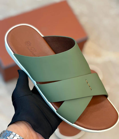 Loro piana 
slippers for men master quality 
290 dhs🌺
size available (40to46) 6to12

Zain59
♥️♥️♥️
