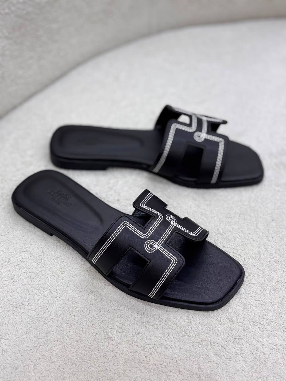 Hermes 
100 dhs🇦🇪🇦🇪
Size 36-42

Zain55
♥️♥️♥️