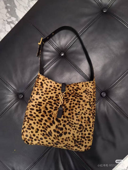 Master Bags ++++
For Price 👇 WTSP Text Zain 0568585901

Zain111
♥️♥️♥️