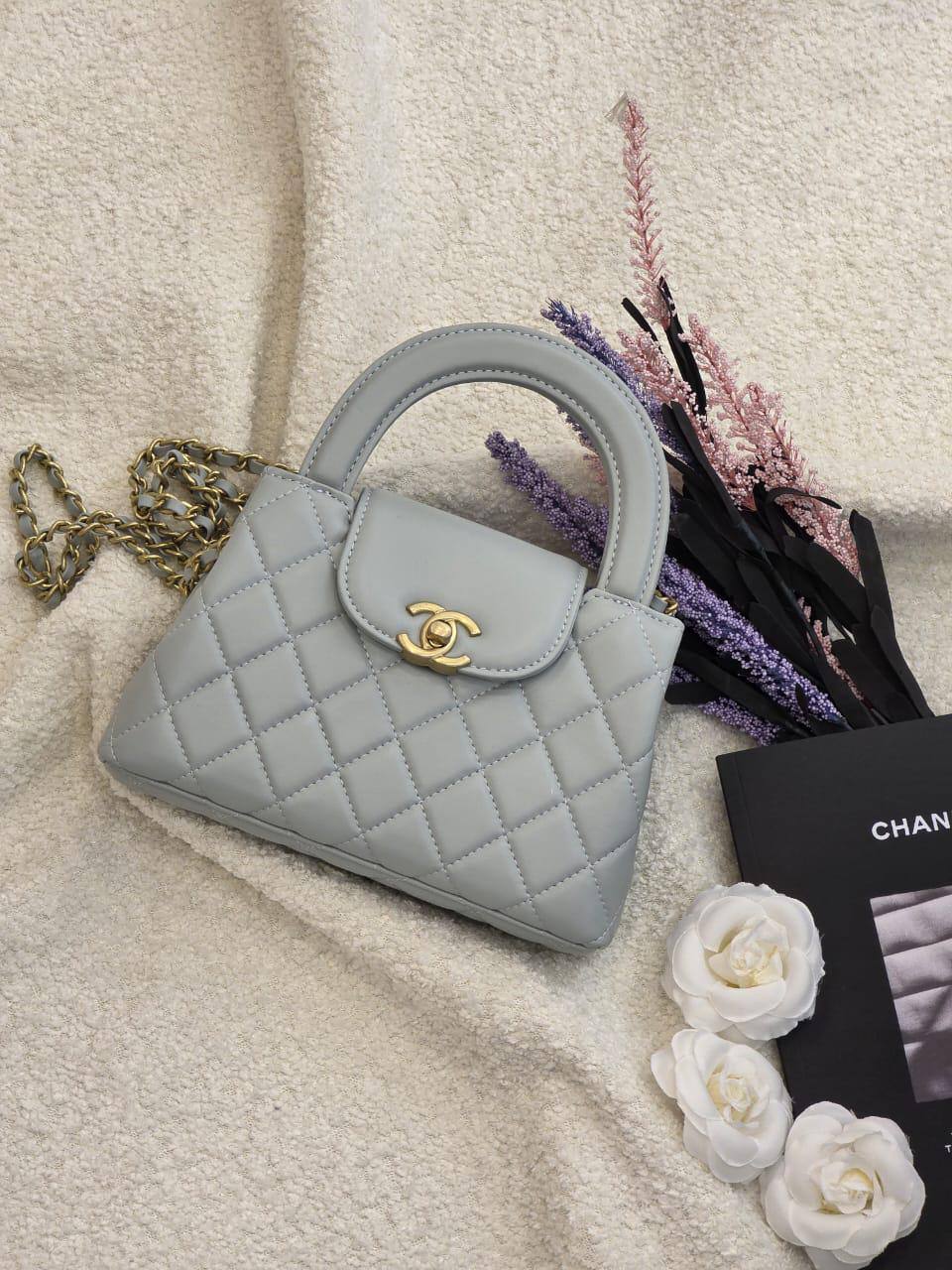 Chanel
         20Cm
240 dhs🪙🌨️

Zain131
♥️♥️♥️