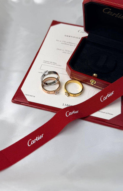 *Cartier* ♥️
↗️ *Super Master Quality ®️*
* *New Collection*
* ⁠Love with 1 Stone Ring
*105 dhs❣️* with *Orignal* Packing 🎁
*60 dhs❣️* with *Normal* Box & Bag

Zain209
♥️♥️♥️