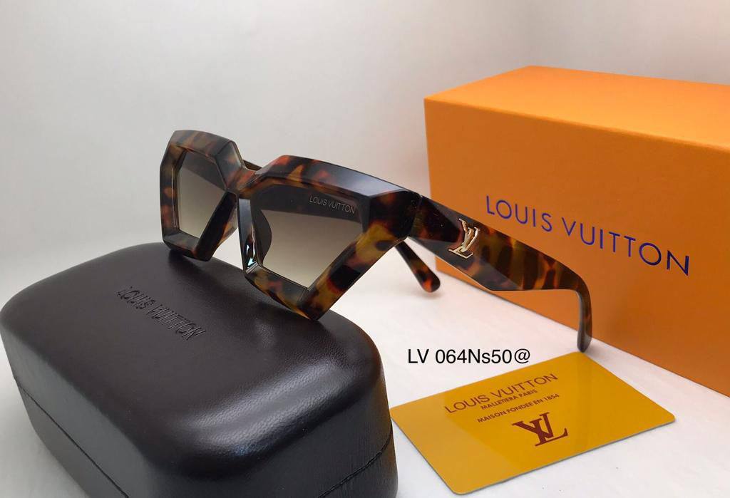Good Collection Sunglasess
70 dhs🪙🖤

Zain126
♥️♥️♥️