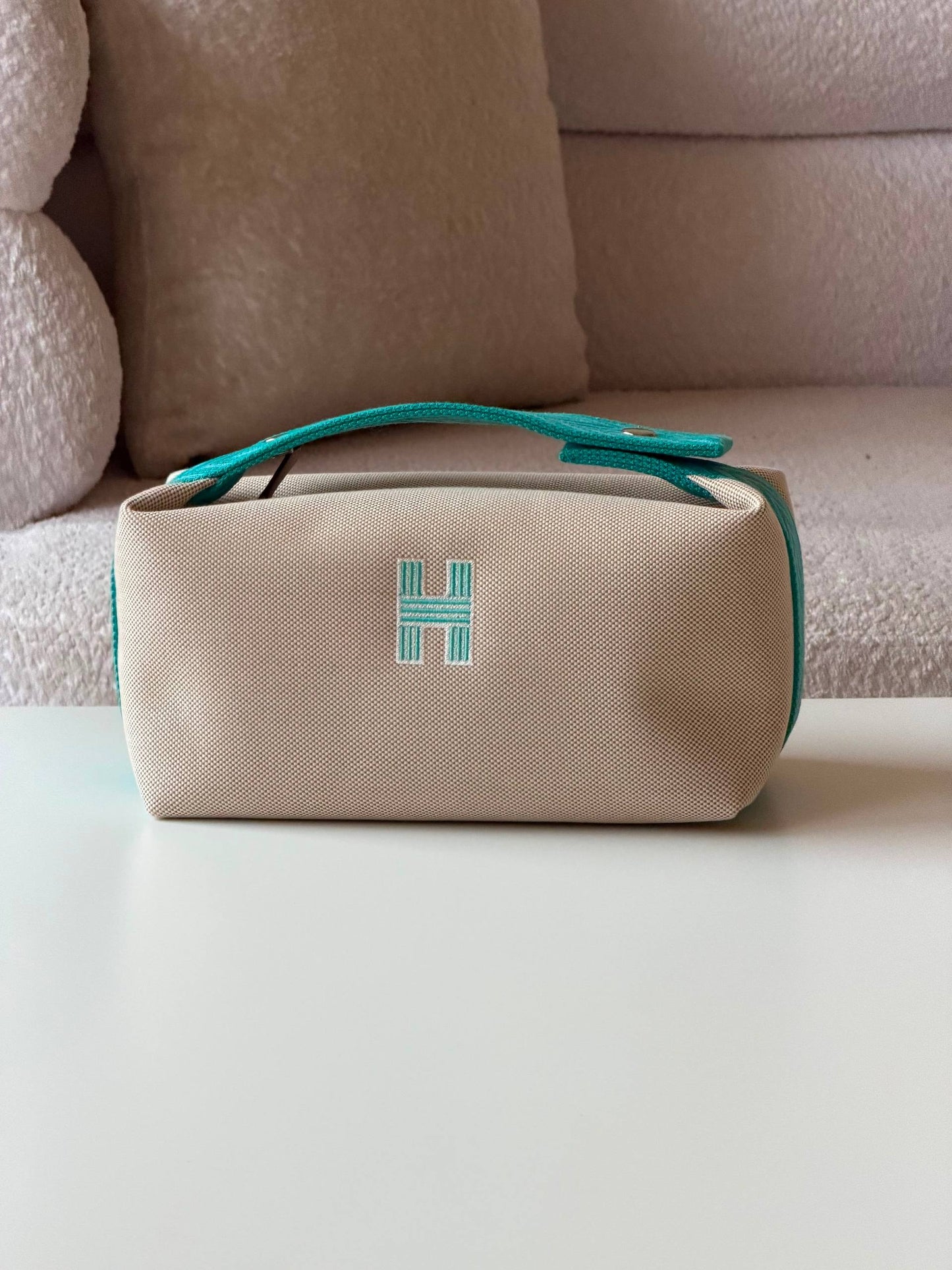 Hermes bride 24cm💕master quality😍with box❤️
290 dhs🇦🇪🇦🇪

Zain52
♥️♥️♥️